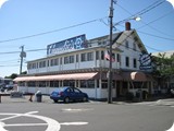 img_2246
Oldest operating restaurant by a single family in the US